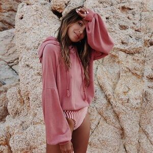 Billabong x Sincerely Jules Feeling Free Hoodie & Shorts set